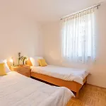 Apartment Sidro